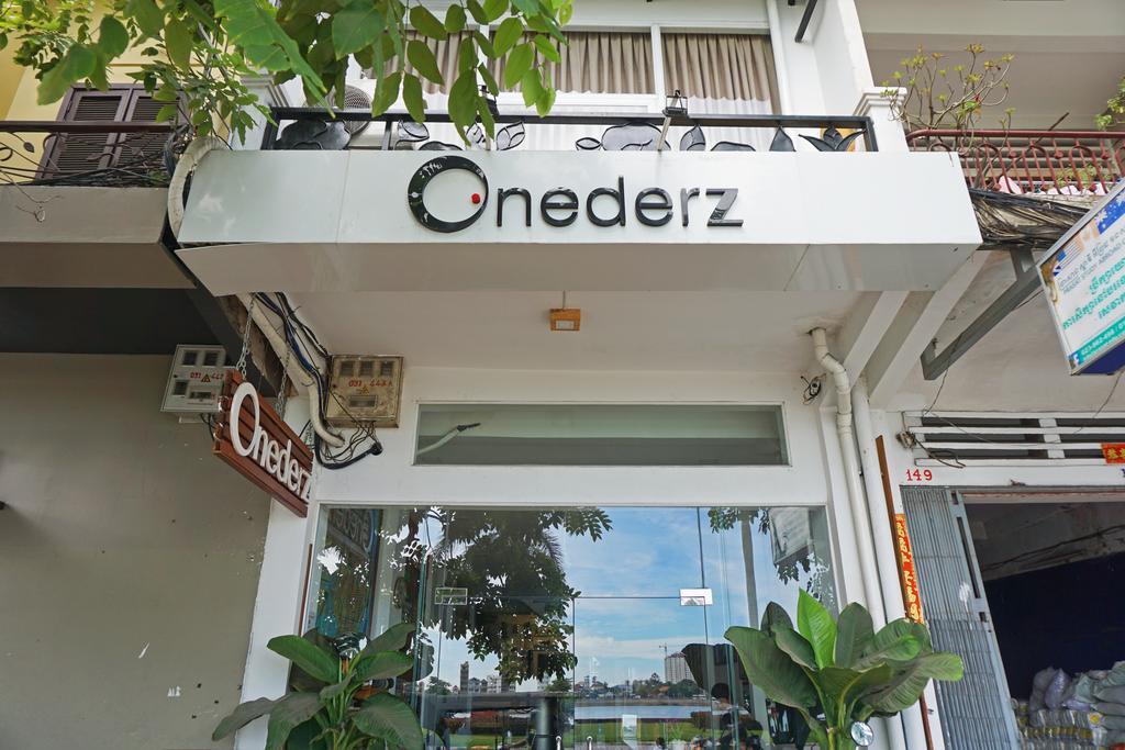 Onederz Hostel Пномпень Экстерьер фото