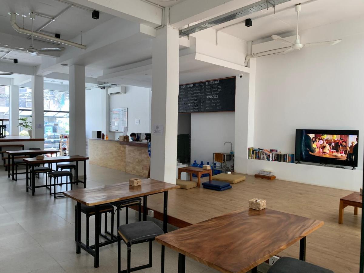 Onederz Hostel Пномпень Экстерьер фото